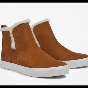Timberland pull on boots